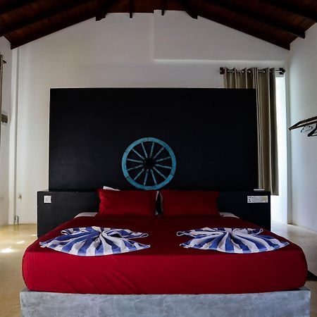 Singhe House Hotell Dikwella Eksteriør bilde