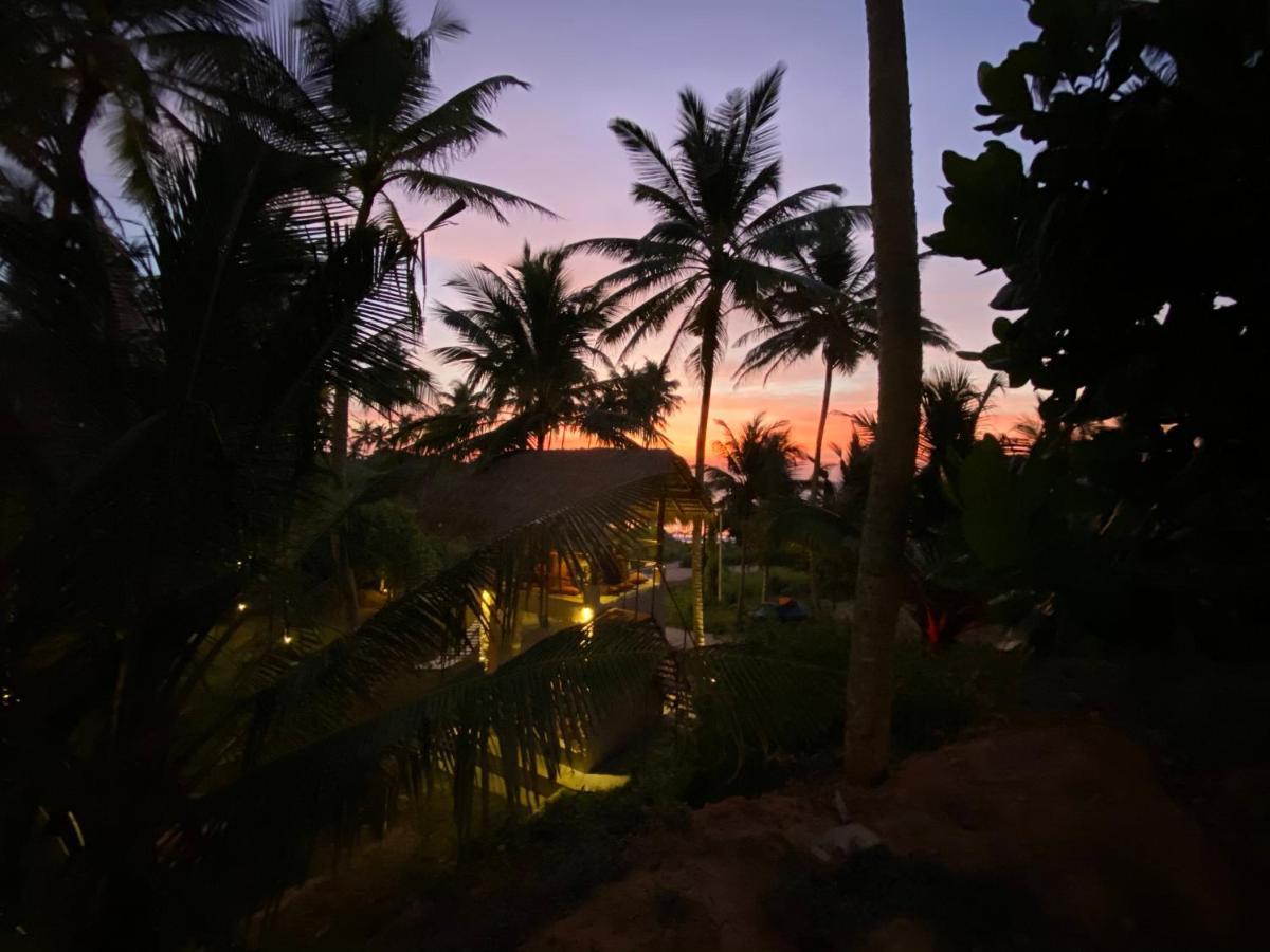 Singhe House Hotell Dikwella Eksteriør bilde